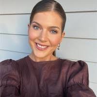 1300+ "Garofano" profiles