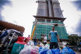 Nested in the thriving township of taman desa , the hipster in only 7 km away from the city centre and can be readily access via the major highways such as the kl seremban highway and. Probe Into Collapsed Taman Desa Condo Finds Illegal Workers Used Not Paid Overtime Wages Asia Newsday