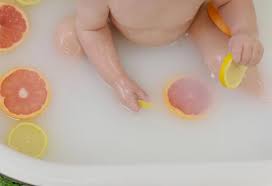 Fill the tub with warm water and add freshly expressed breast milk. Breast Milk Bath For Babies Health Benefits How To Do It