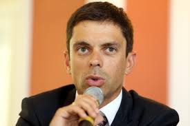 Ministrul tineretului și sportului, eduard novak, a primit vizita e.s. The Ministry Of Youth Signed The Documents For Taking Over The Arc De Triomphe Stadium