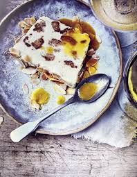 Recette Semifreddo Aux Amarettis Et Amandes Preparation 20 Mn Congelation 8 H Minimum A L Aide Buche De Noel Sans Cuisson Alimentation Desserts Glaces