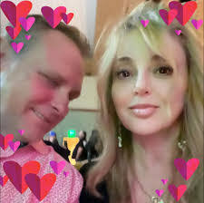 Suzanne Laforge's Instagram, Twitter & Facebook