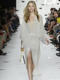 Dvf Wedding Dress Gabi Grecko Takes On Diane Von Furstenberg And Shows How Dresses Fashion Fabulous Clothes