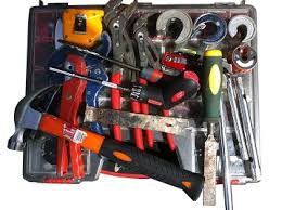 We have created a list of the most useful plumbing tools for a plumber. Emergency Plumbing Tools List What Tools Should A Plumber Carry