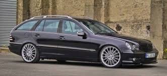 Mercedes Im Wechselfieber S203 2006er Mercedes 230 Kompressor Erstarkt Dank Implantiertem Carlsson Motor Auto Der Woche Mercedes Benz Amg Mercedes Benz Autos Mercedes