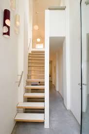 I'll show you some inspiration for your hallways, especially if your hallways are narrow and dark. Clever Design Ideas For Narrow Hallways Houzz Ie