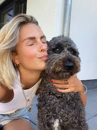 Julia.kammerer in un'intervista: Sui tatuaggi, la moda e il Coachella