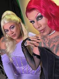 DR. NUDES: Dóctor Rey andou mandando nudes e, é claro, foi parar na  internet, mas para surpresa de todos o bisturi é um facão! :O