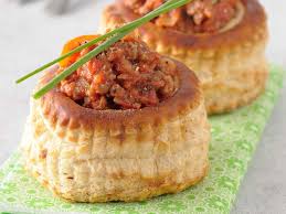 Vol Au Vent A La Bolognaise Recettes Recette Vol Au Vent Bouchees A La Reine Recette Bolognaise