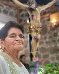 Mientras uno esté vivo, uno debe amar lo más que pueda.