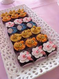 Sábado, 4 de agosto de 2012. Docinhos De Festa Com Personagens 21 Modelos Imperdiveis Mil Dicas De Mae Bolo De Cupcake Doces De Padaria Aniversario Winnie The Pooh