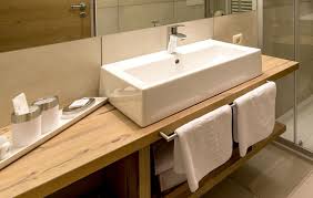 Bildergebnis Fur Waschtischplatte Altholz Waschtischplatte Holz Bad Einrichten Altholz Design
