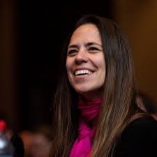 Angela Heise's Instagram, Twitter & Facebook