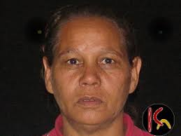 Marlene Coombes Aboriginal Artist from Alice Springs, Central Australia  region of Australia; Marlene Coombes was born at Oodnadatta which is ...