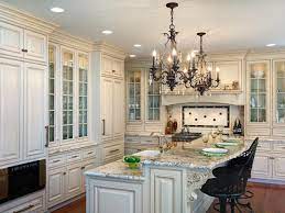Traditional kitchen cabinets gallery of photos & design ideas. Love This Traditional Kitchen As It Uses All Available Space With Floor To Ceili Traditional Kitchen Design Kitchen Island Design Kitchen Cabinet Color Options