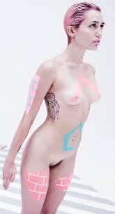 Miley Cyrus pussy - pictures, memes and posts on JoyReactor