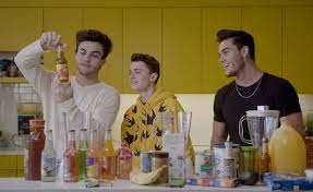 #noah_schnapp | 305.9k people have watched this. Stranger Things Star Noah Schnapp Teams With Dolan Twins To Relaunch His Youtube Channel Tubefilter