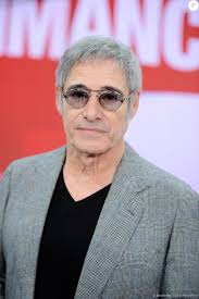 Fold uncovered sides inward, and then tightly roll the wrapper, beginning at the end with the lettuce. Exclusif Gerard Lanvin Enregistrement De L Emission Vivement Dimanche Presentee Par M Drucker Et Diffusee Le 23 Fevrier 2020 Sur France 2 Le 19 Fevrier 202 Purepeople