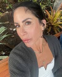 Robyn Woody's Instagram, Twitter & Facebook