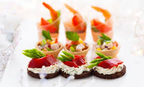 Ricette con ingredienti low cost da preparare in casa per ottenere il massimo del gusto con una spesa minima. Tartine Per Capodanno Ricette E Idee Per Un Aperitivo Chic Leitv