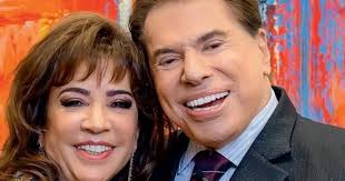 O apresentador silvio santos, de 90 anos, em visita a um posto de vacinação da zona sul de sp 2 de 5 silvio santos e a filha rebeca abravanel, após tomarem vacina na zona sul de são paulo. Bahia Noticias Holofote Noticia Mulher De Silvio Santos Prova Que Nao Furou Fila Da Vacina Feliz Por Ser Considerada Jovem 21 03 2021