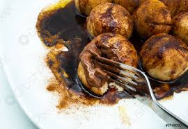 Cómo hacer ñoquis de calabaza, ñoquis de sémola, ñoquis de ricota, ñoquis de remolacha y ñoquis rellenos Deliciosos Noquis Rellenos De Crema De Chocolate Azucar En Foto De Stock Crushpixel