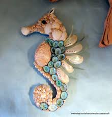 Pin By Carmen Lopez On Beach House Seashell Art Sea Crafts Shell Crafts