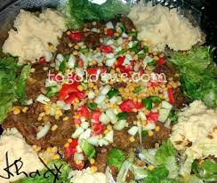 Khady Dakar On Instagram Viande Roti Accompagnee De Puree De Pommes De Terre Salade Sauce Oignon Legumes Tomates Food Salad Cobb Salad