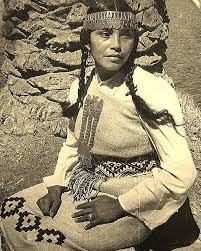 Inédita presentación en esquel, argentinaaño: Idioma Cultura Y Noticias Mapuche Aime Paine 1943 1987 Nacio En Ingeniero Huergo Rio Negro El 23 De Agosto De 1943 Y Murio En Asuncion Paraguay El 10 De Septiembre