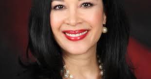 Movers & Shakers: Eva Frazer