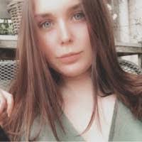 Daphne Kramer's Instagram, Twitter & Facebook