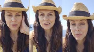 The actor, 50, emerged in london for a dog walk with a friend on sunday, weeks. Cwhrstypqv03um