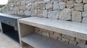 When choosing outdoor kitchen countertops your priority should always be durability first, and looks second. Outdoor Kitchens