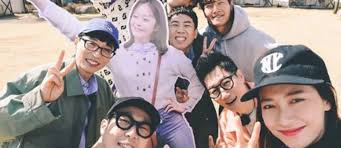 A genre of variety shows in an urban environment. Running Man Celebrates 500 Episodes