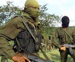 लोहरदगा में दिखा नक्सलियों के बंद का असर, चारो ओर ठप रहा यातायात, छावनी में  तब्दील रहा पूरा इलाका - effect of the bandh of Naxalites was seen in  Lohardaga traffic stalled