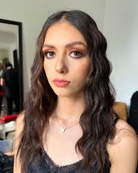 Bronze makeup look 🧡 Es perfecto para cualquier ocasión y resalta hermoso  en todas las pieles. Model: @cbvanessa_ Hair: @sofycocu . . . Citas DM  #makeupartist #makeup #bronzemakeup #maquillaje #maquillajeprofesional