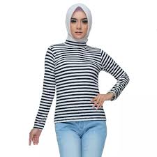 Menyediakan tiga pilihan warna dengan model kerah yang menutupi leher, kaus ini terlihat begitu modis saat digunakan. Mystavropolsweethearts Kaos Lengan Panjang Leher Tinggi Jual Produk Kaos Kerah Tinggi Termurah Dan Terlengkap April 2021 Bukalapak Pembayaran Mudah Pengiriman Cepat Bisa Cicil 0