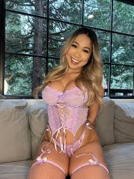 The Asian Angels on X: @lolavxoxo t.coM1GSUEr4Fw  X