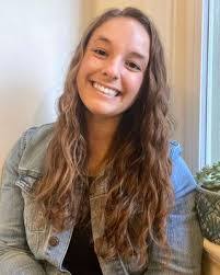 Monika Tucker's Instagram, Twitter & Facebook