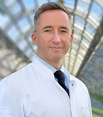 Prof. Dr. med. David Alexander Back, MBA: Centrum für Muskuloskeletale  Chirurgie