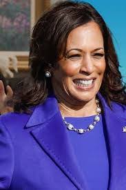 Heidi Egan's Instagram, Twitter & Facebook