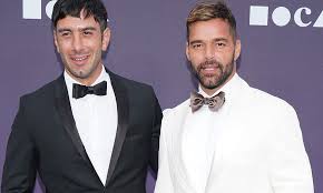 Martin, 47, became a dad to twins matteo and valentino in august 2008 via a gestational surrogate. Ricky Martin Shares The First Ever Photo Of His Adorable Daughter