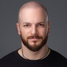 Zachary Gee's Instagram, Twitter & Facebook