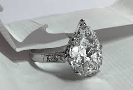 Also, it is impossible to tell you exactly how much all 2 carat diamonds will cost. 6 Carat Diamond Ring The Ultimate Buying Guide The Diamond Pro