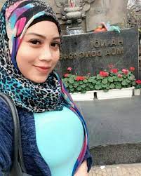 Anis Nurulshaerra26 Gadis Tudung Sendat