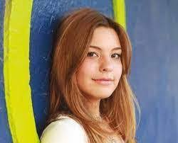 Tracey Helgeson's Instagram, Twitter & Facebook