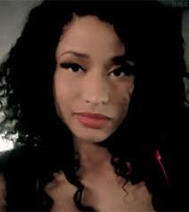 Linn mujer bailey GIF