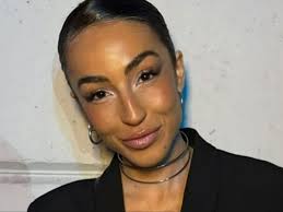 Ana López se parte con la palabra que Borja escribió en su pergamino