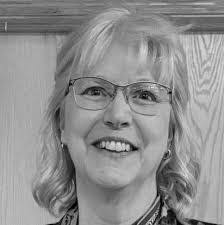 Lillian Davenport's Instagram, Twitter & Facebook