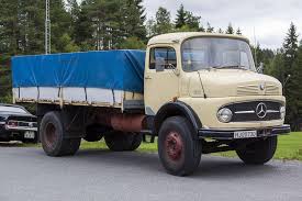 Pin By Foreverpipe On Trucks Mercedes Benz Mercedes Benz Trucks Mercedes